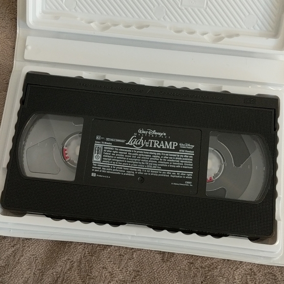 Disney VHS Classic Animation Cartoons (4) - Picture 5 of 6